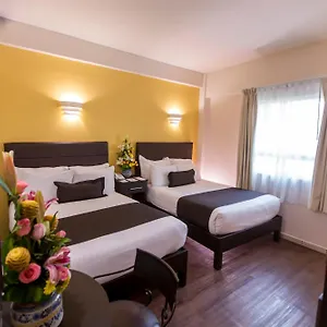 4* Hotel Plaza Poblana
